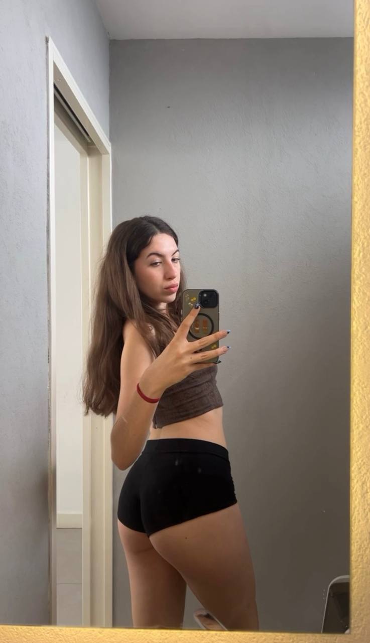 Amber in her underwear in Tunis