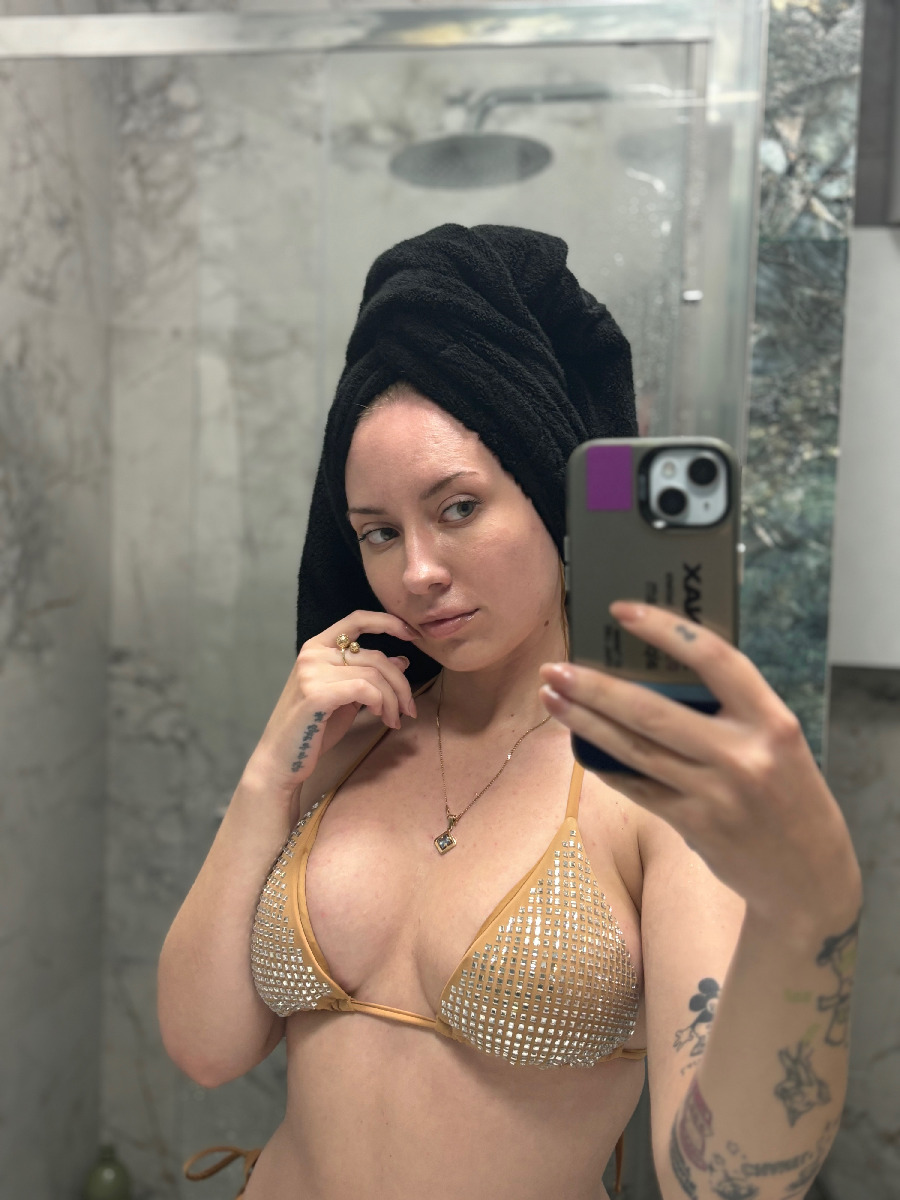 Nude girl KateV in Tunis