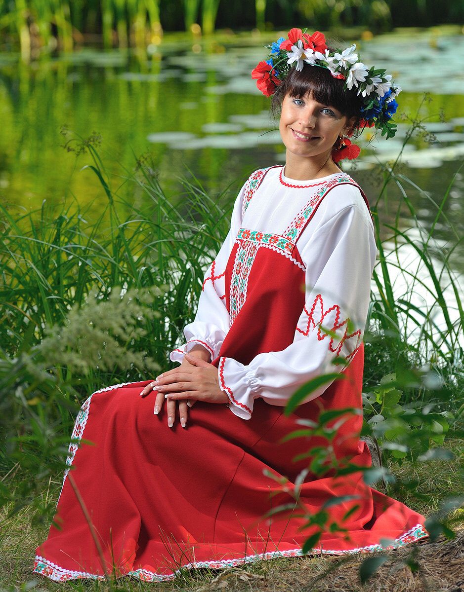 Beautiful girl Girls in Slavic costumes in Tunis